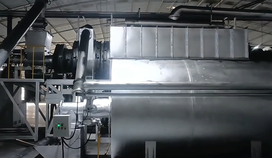 樹脂炭化機(jī)生產(chǎn)現(xiàn)場(chǎng)展示產(chǎn)業(yè)新活力